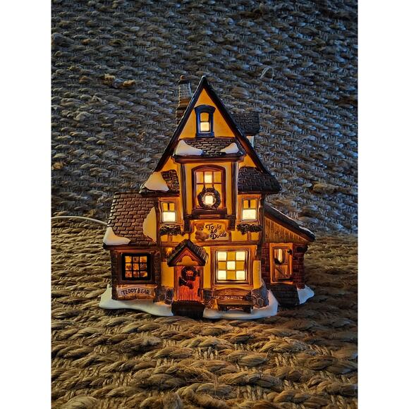 Santa's Workbench Lighted Porcelain Christmas House Village Calico Cat Toy Shop - Picture 1 of 15